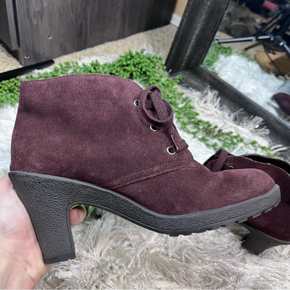 Aerosoles Ruffalo Suede Lace Up Bootie - EGGPLANT PURPLE - Size 8M - Picture 9 of 16